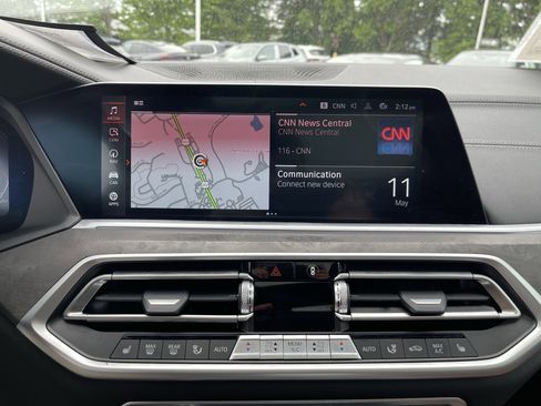 Used 2022 BMW X5 xDrive40i w/ M Sport Package AWD/4WD image 14