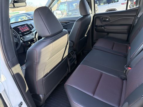 Used 2021 Honda Ridgeline Black Edition image 12