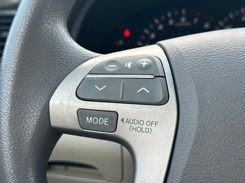 Used 2009 Toyota Camry LE FWD image 21