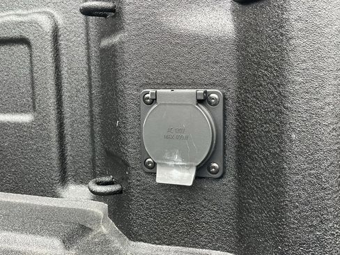 Certified 2023 Chevrolet Silverado 1500 RST w/ Rally Edition image 21