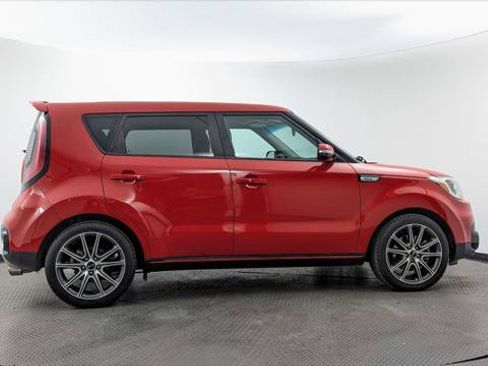 Used 2018 Kia Soul ! w/ Tech Package FWD image 9