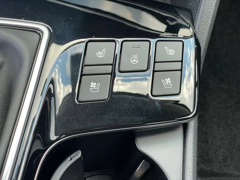 Used 2025 Kia Sportage SX AWD/4WD image 25