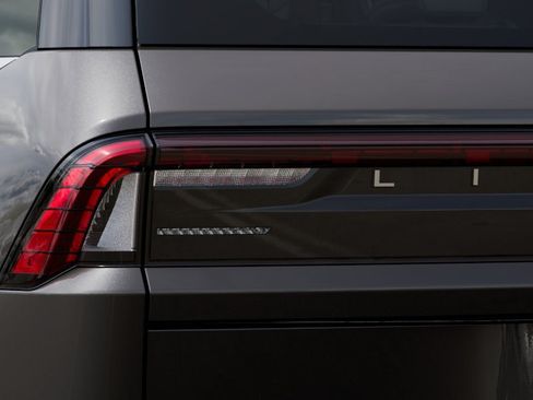 New 2027 Lincoln Navigator Black Label AWD/4WD image 21