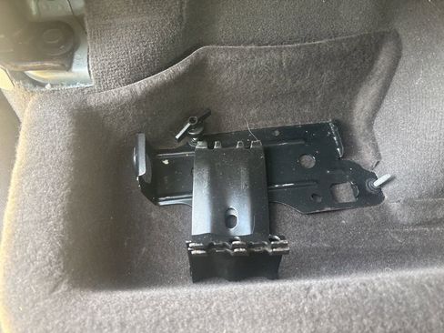 Used 2022 Chevrolet Silverado 1500 LTZ image 59