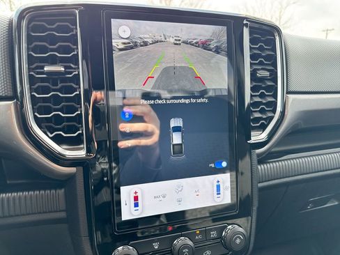 Used 2024 Ford Ranger XLT image 16