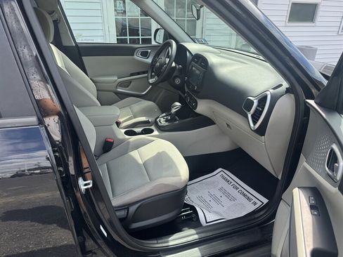 Used 2020 Kia Soul LX FWD image 14