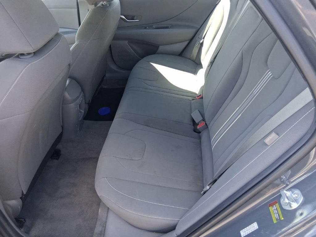 Used 2024 Hyundai Elantra SEL FWD image 16