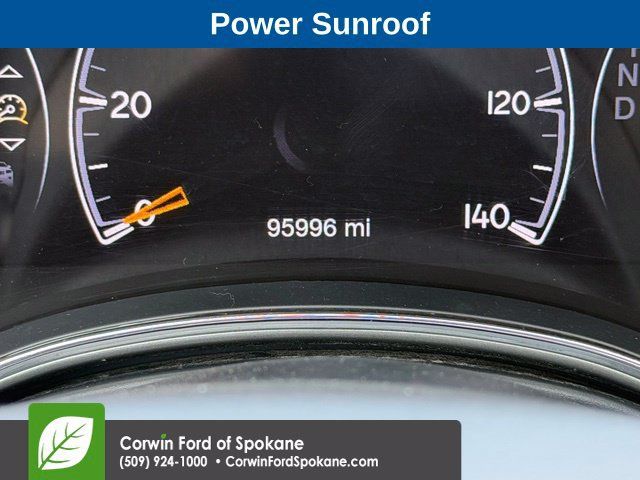 Used 2019 Jeep Grand Cherokee Altitude AWD/4WD image 4
