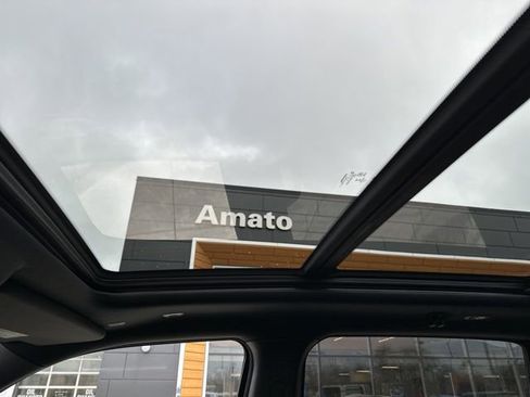 Used 2022 RAM 1500 Laramie image 38