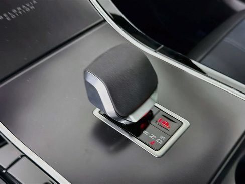 New 2026 Land Rover Range Rover Velar Belgravia AWD/4WD image 17