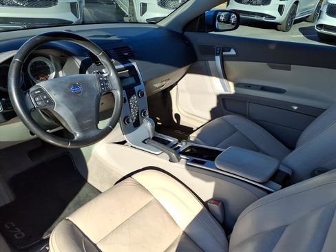Used 2013 Volvo C70 T5 w/ Climate Pkg image 12