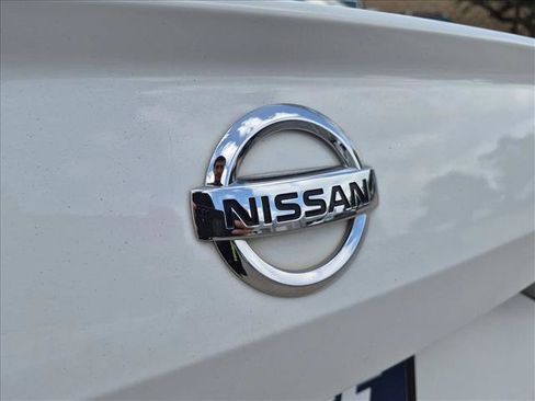 Used 2022 Nissan Altima 2.5 S FWD image 13