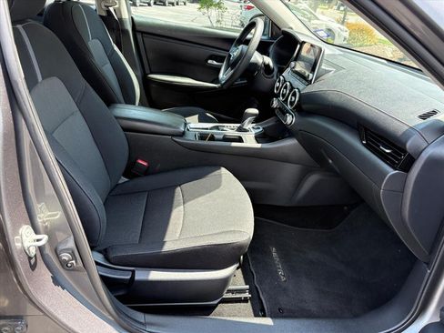 Used 2024 Nissan Sentra SV FWD image 15