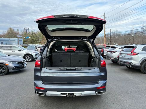 Used 2021 BMW X7 xDrive40i w/ Premium Package image 16