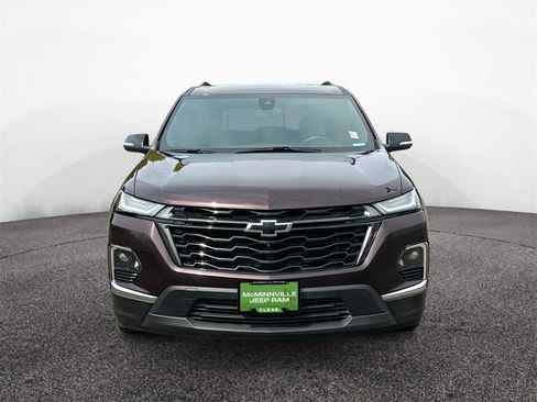 Used 2022 Chevrolet Traverse LT w/ LT Premium Package image 8