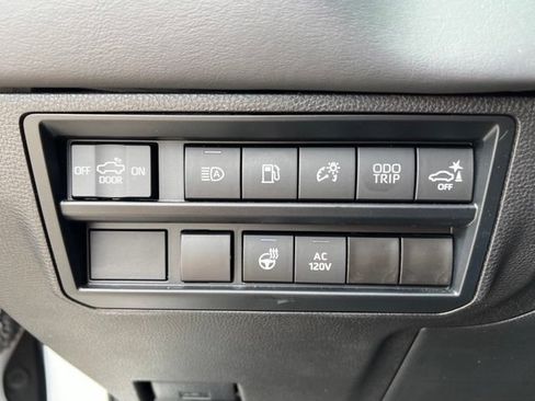 Used 2024 Toyota Tundra Platinum AWD/4WD image 26
