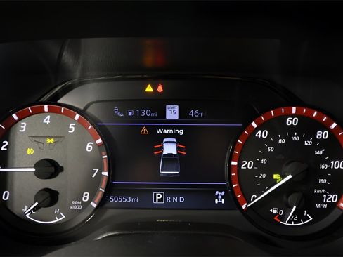 Used 2024 Nissan Titan PRO-4X w/ Off Road Protection Package image 10