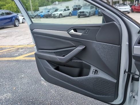 Used 2024 Volkswagen Jetta Sport FWD image 23