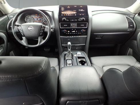 Used 2024 Nissan Armada SV image 8