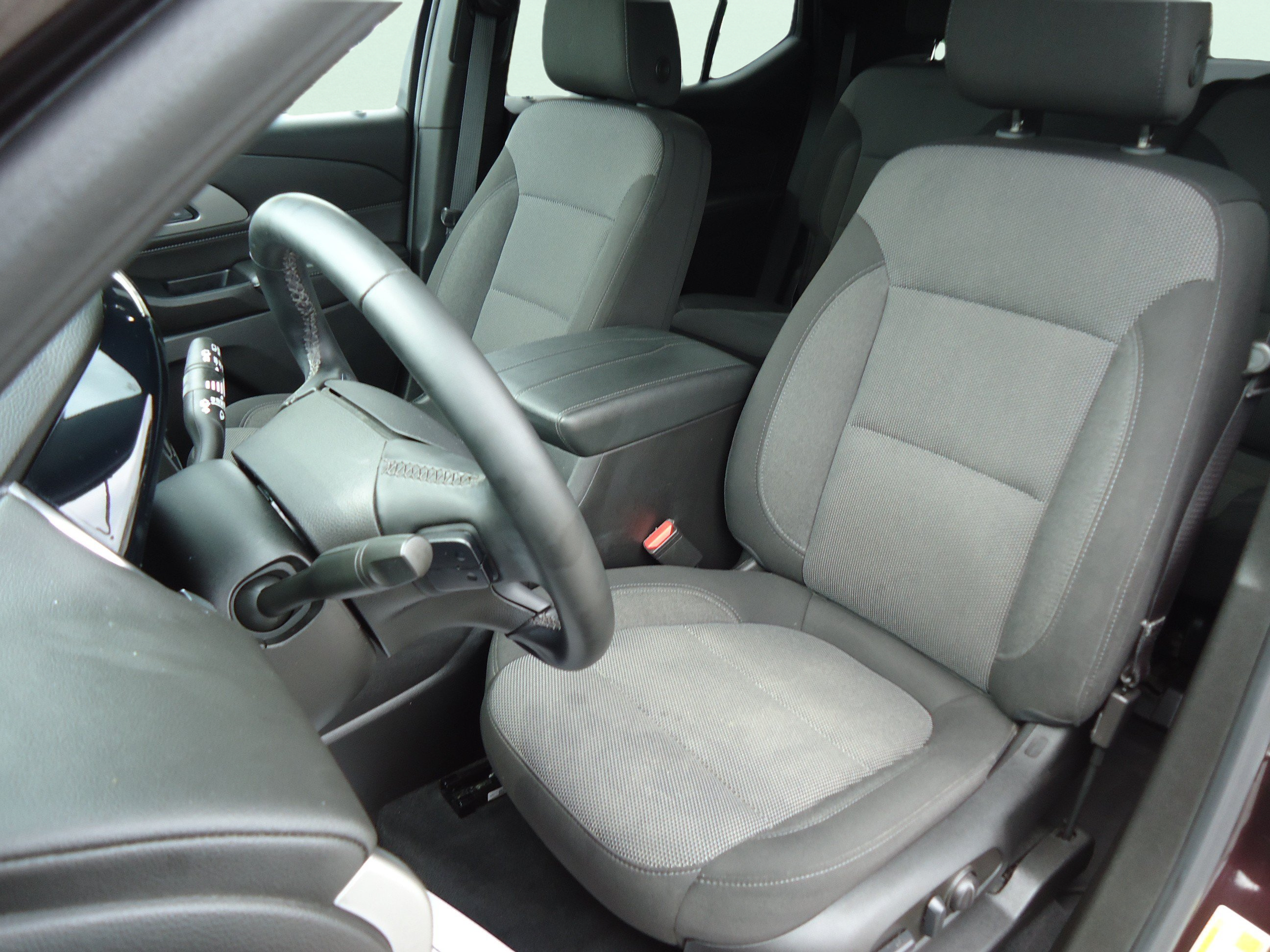 Used 2023 Chevrolet Traverse LT AWD/4WD image 23