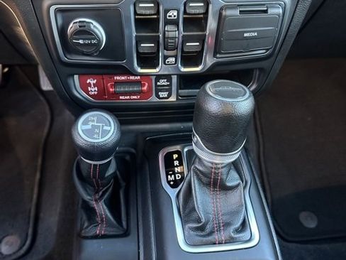 Used 2021 Jeep Gladiator Rubicon image 14