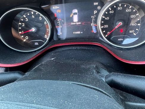 Used 2020 Jeep Compass Trailhawk AWD/4WD image 17