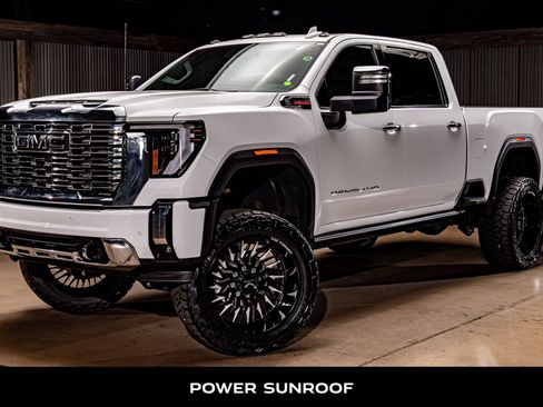 Used 2025 GMC Sierra 2500 Denali w/ Denali Reserve Package image 5