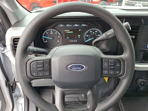 New 2025 Ford F550 4x4 SuperCab Super Duty w/ XL Chrome Package image 9