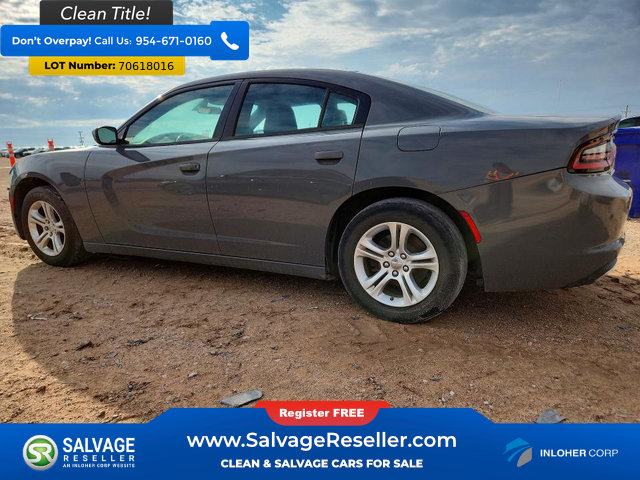 Used 2019 Dodge Charger SXT w/ Leather Interior Group RWD image 3
