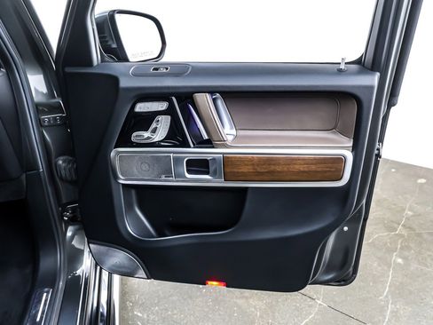 Certified 2020 Mercedes-Benz G 63 AMG 4MATIC image 25