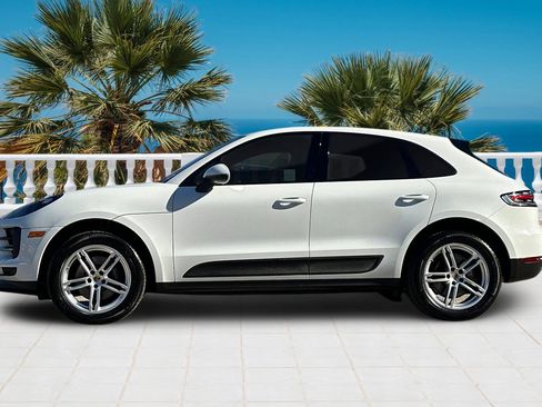 Used 2020 Porsche Macan image 7