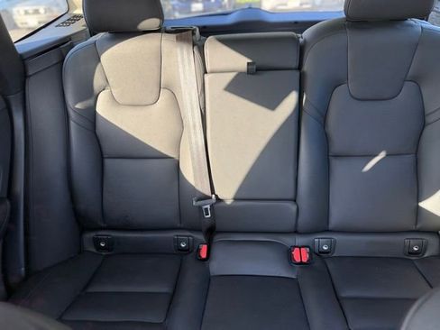 Used 2024 Volvo XC60 B5 Plus w/ Protection Package Premier image 14