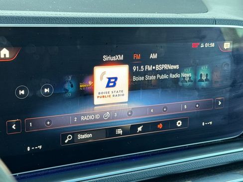 Used 2022 Mercedes-Benz GLS 450 4MATIC image 19