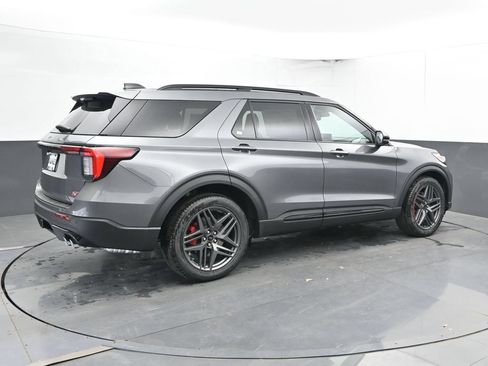 New 2026 Ford Explorer Platinum w/ LUX Leather Package AWD/4WD image 2
