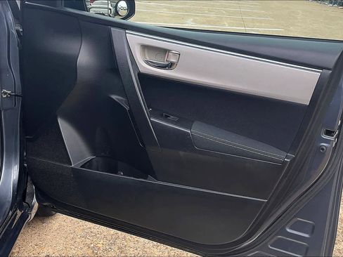 Used 2014 Toyota Corolla LE FWD image 27