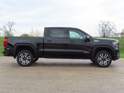 Certified 2025 GMC Sierra 1500 AT4 w/ AT4 Preferred Package