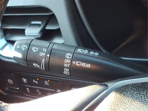Used 2023 Chevrolet Suburban Premier w/ Advanced Technology Package AWD/4WD image 28