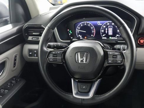 Used 2023 Honda Pilot Elite image 10