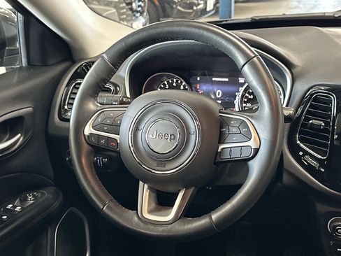 Used 2019 Jeep Compass Altitude image 24