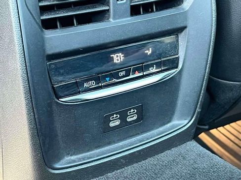 Used 2022 BMW 330i xDrive Sedan w/ Premium Package 2 image 20