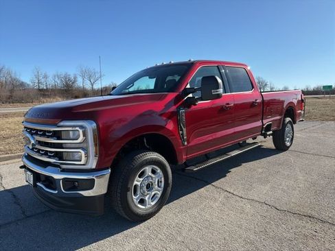 New 2026 Ford F350 XLT w/ XLT Premium Package AWD/4WD image 13