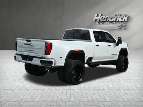 Used 2026 GMC Sierra 3500 Denali Ultimate AWD/4WD image 10