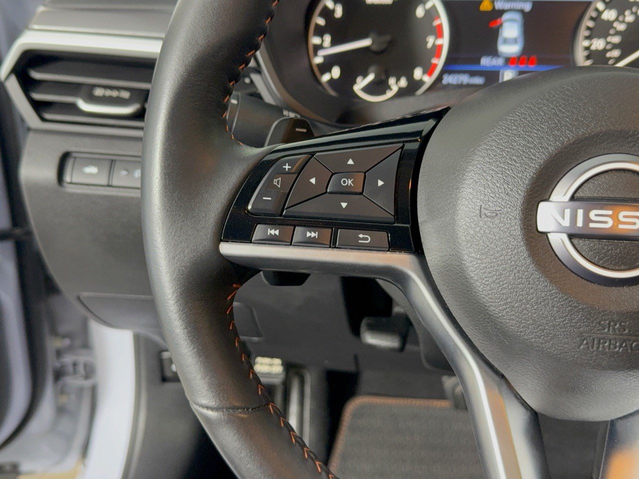 Used 2023 Nissan Altima 2.5 SR FWD image 18