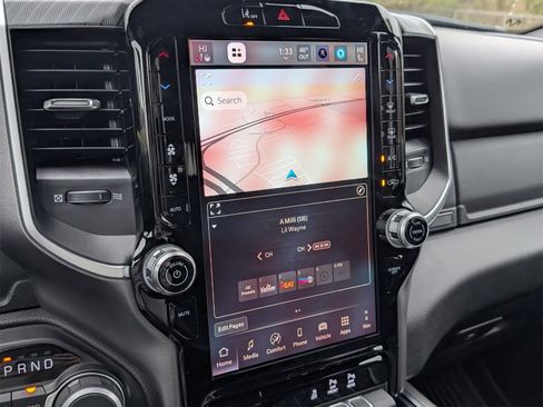 New 2026 RAM 1500 4x4 Crew Cab image 19