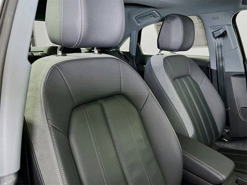 Used 2024 Audi A3 2.0T Premium w/ Convenience Package image 26