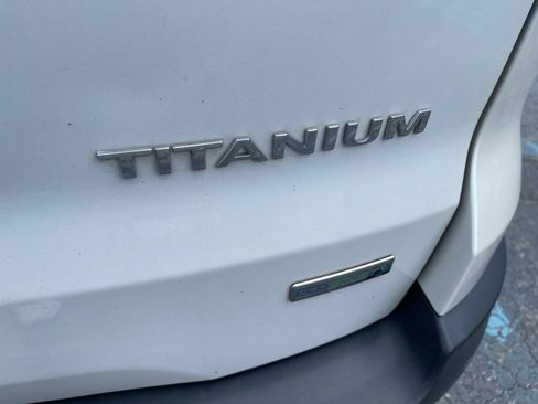 Used 2018 Ford EcoSport Titanium FWD image 3