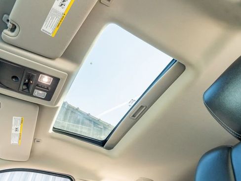 Used 2018 RAM 2500 Laramie w/ Sport Appearance Group image 21