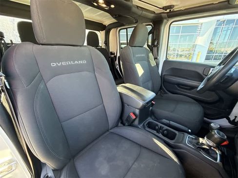 Used 2023 Jeep Gladiator Overland image 13