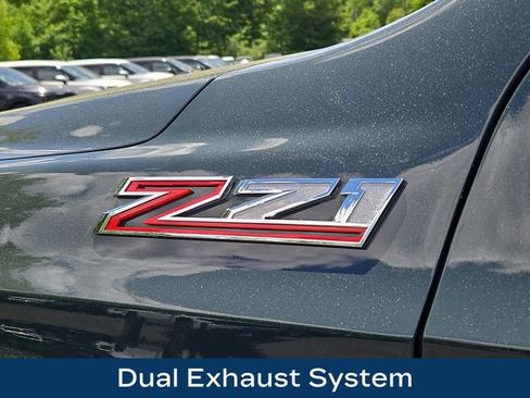 Used 2025 Chevrolet Tahoe Z71 w/ Comfort Package AWD/4WD image 34