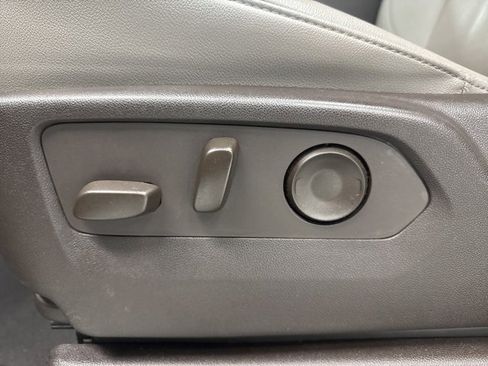 Used 2023 Chevrolet Tahoe LT image 11